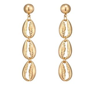 NWTgold shell beach style long earrings light boho